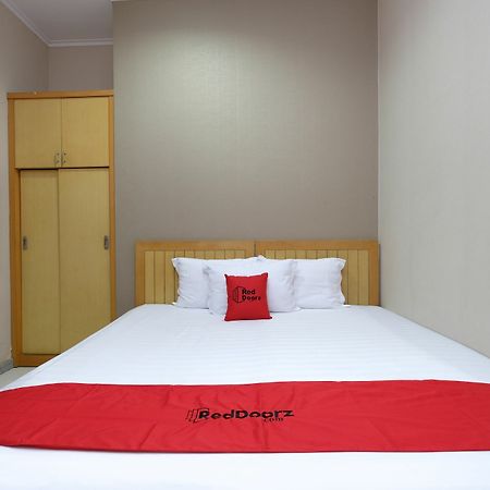 Reddoorz Plus Near Simpang Lima 三宝垄 外观 照片