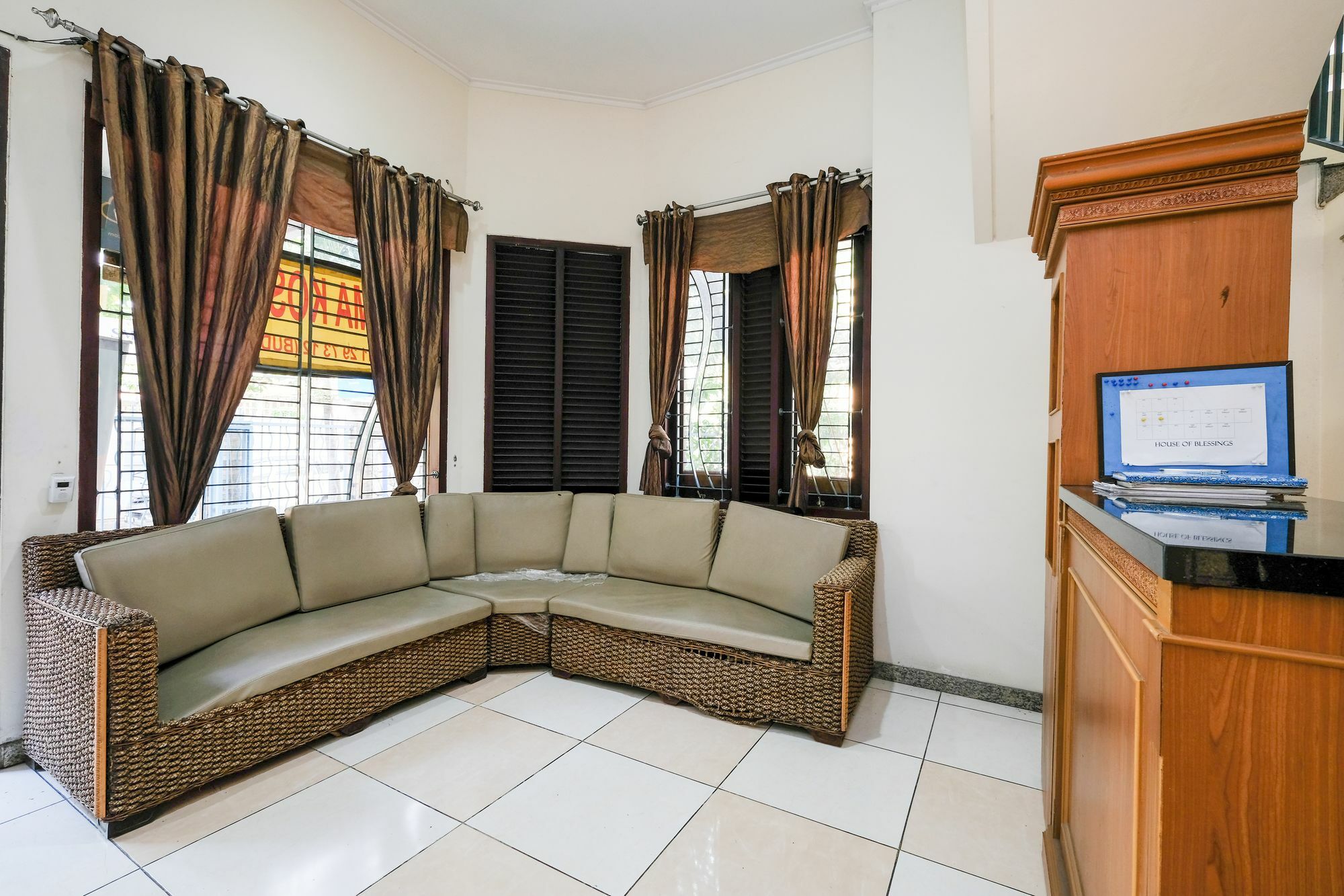 Reddoorz Plus Near Simpang Lima 三宝垄 外观 照片